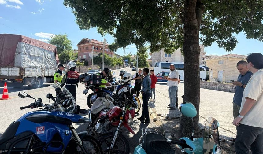Motosiklet denetiminde 142 bin lira ceza yediler