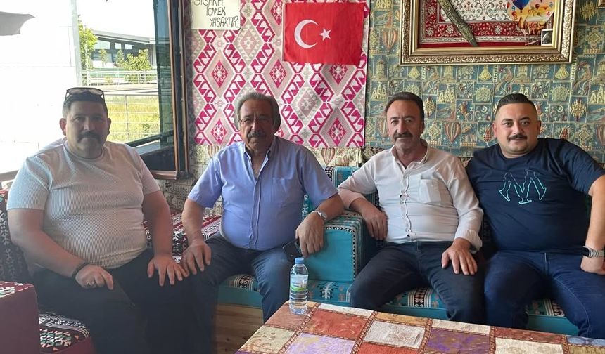 Başkan Sarıtaş esnaflarla görüştü