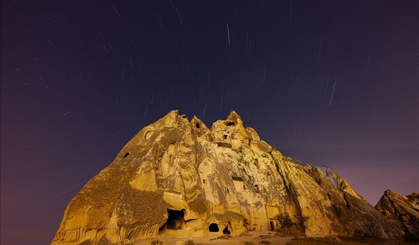 Kapadokya semalarında meteor yağmuru