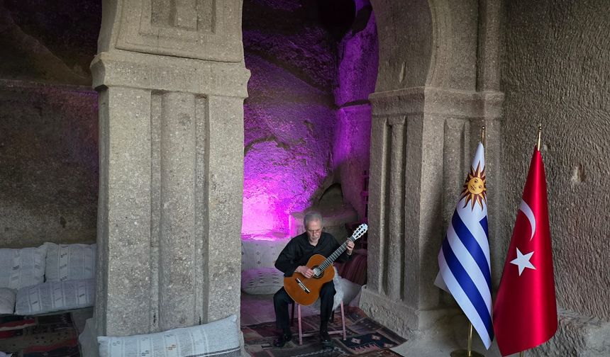 Kapadokya’da Uruguay'ın bağımsızlığının 200. yıl dönümü kutlandı