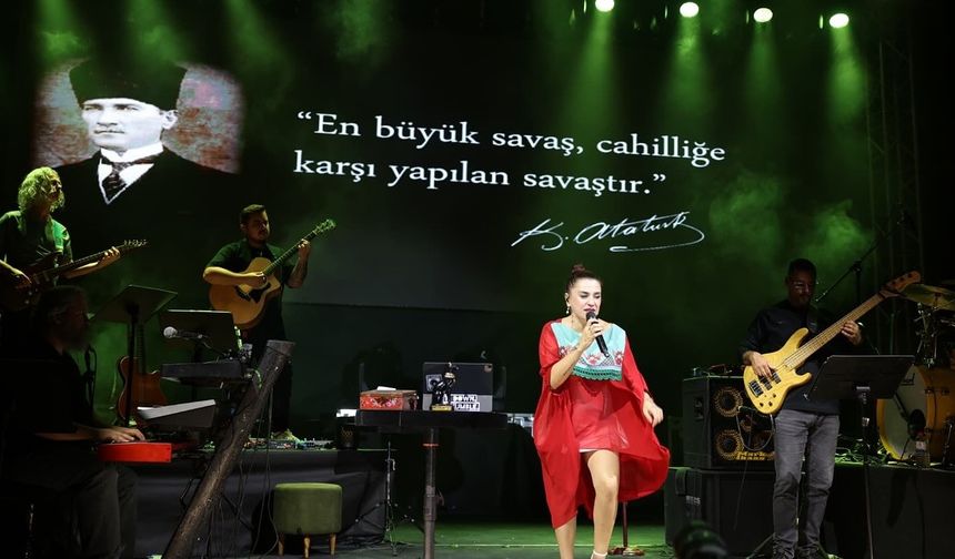 Ürgüp’te Ceylan Ertem rüzgarı esti