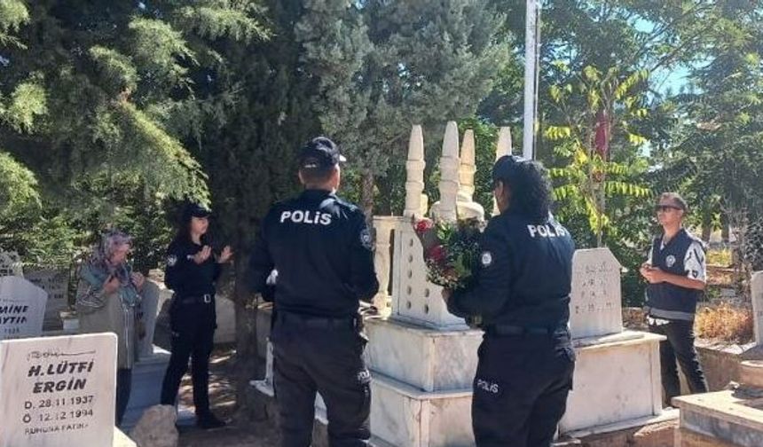 Şehit polis Halil Gün kabri başında anıldı