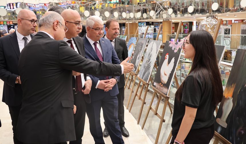Nevşehir Anadolu Lisesi öğrencilerinin eserleri görücüye çıktı