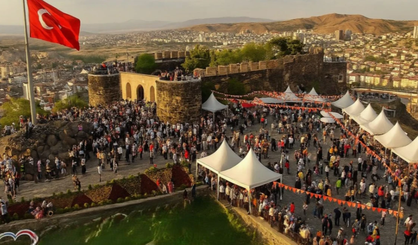 Nevşehir festivale doymuyor: Renkli etkinlikler yapılacak