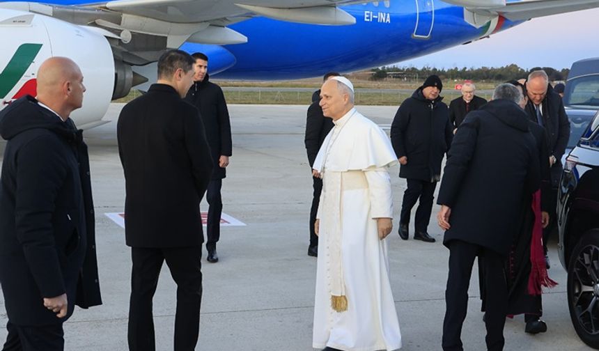 Papa 14. Leo resmi ziyaret için Türkiye’ye hareket etti