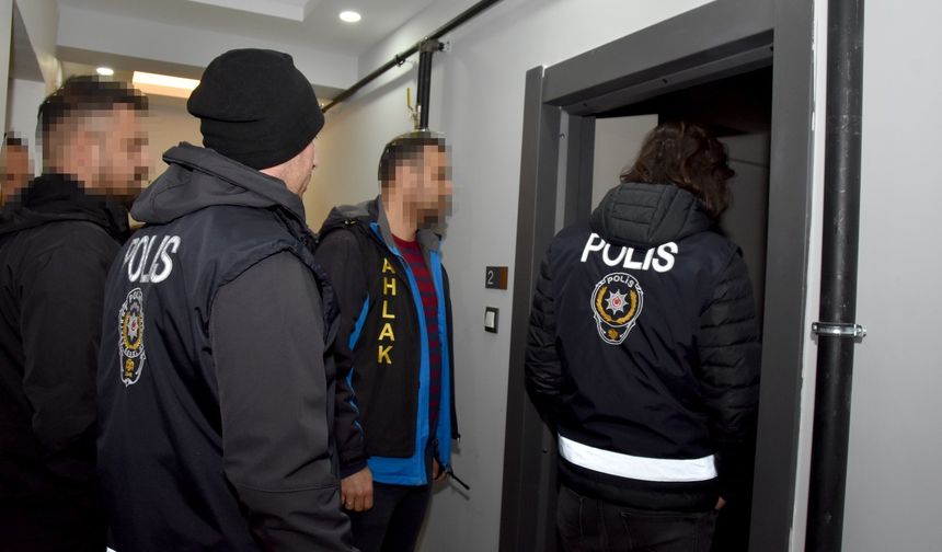 Nevşehir’de masaj salonlarına fuh*ş operasyonu: 5 gözaltı