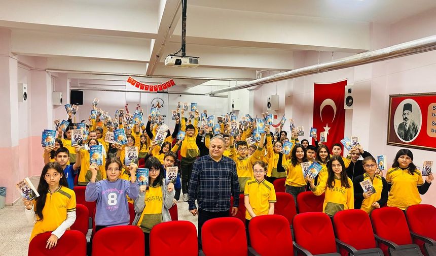 Nevşehir’de yazar Zübeyir Tokgöz öğrencilerle buluştu