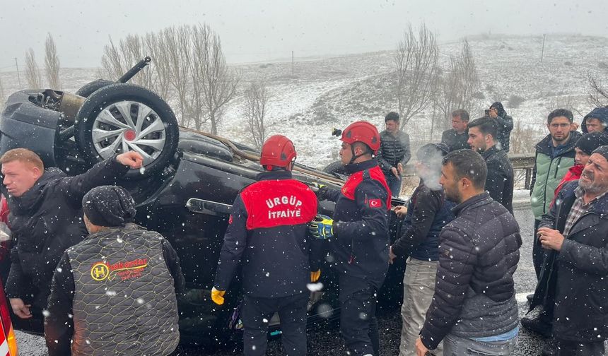 Ürgüp-Kayseri yolunda otomobil takla attı: 3 yaralı