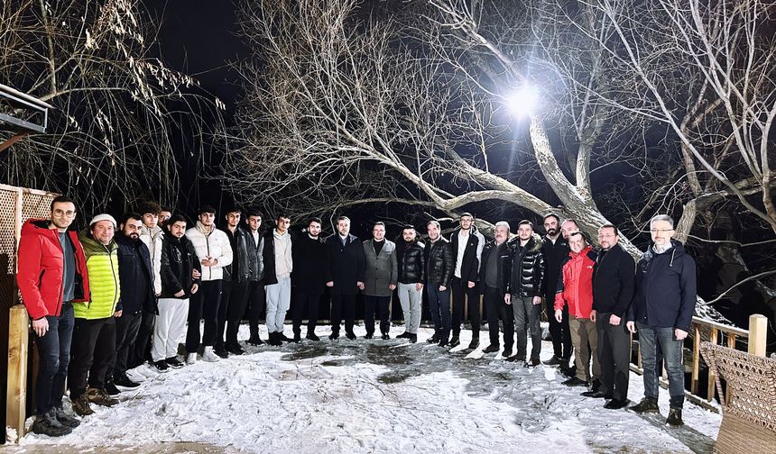 AK Parti’den Avanos’ta gençlerle buluşma