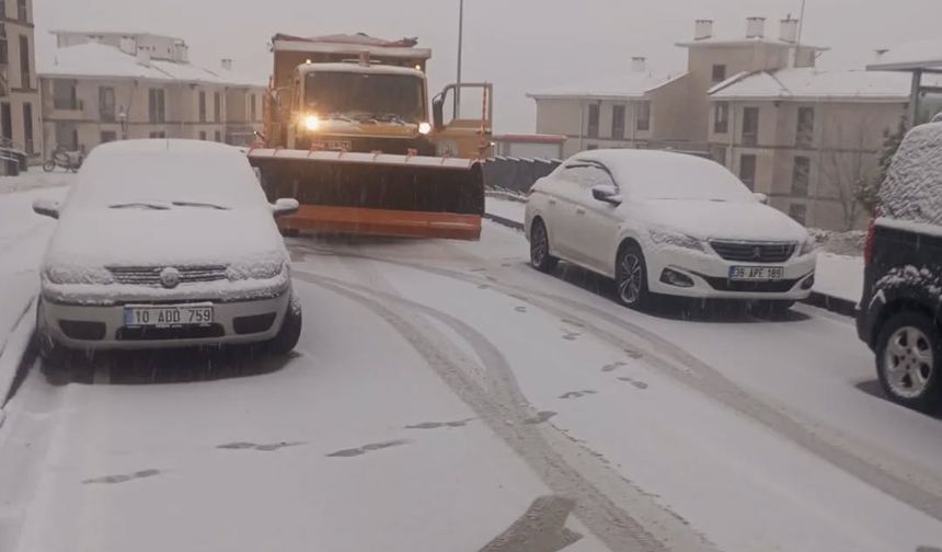 Avanos’ta karla mücadele başladı: Ekipler sahada