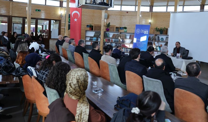 Akademide başarı için neler gerekli? Prof. Dr. Kudret Bülbül gençlere yol haritası çizdi