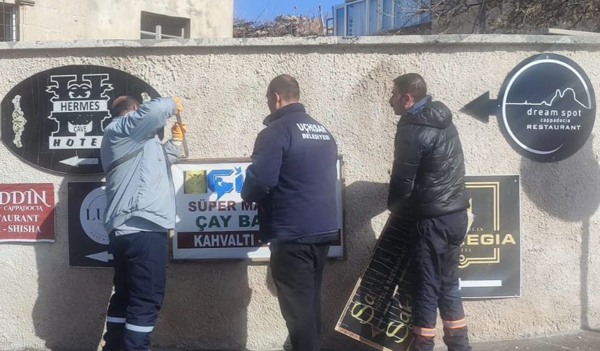 Uçhisar’da estetik dönüşüm başladı: Tabelalar tek tek sökülüyor