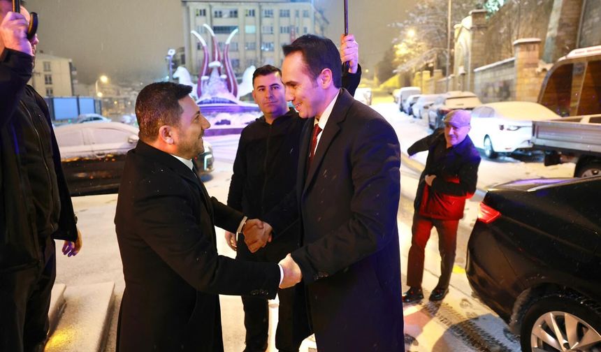 Nevşehir’de sahur buluşması: DYP Lideri Küpeli’den Arı’ya ziyaret