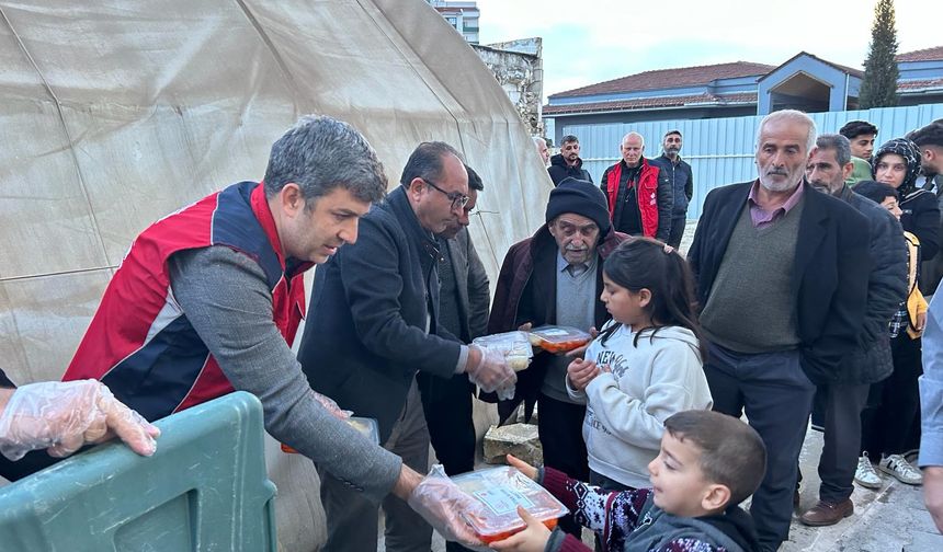 “Asrın felaketinden asrın dayanışmasıyla çıktık”