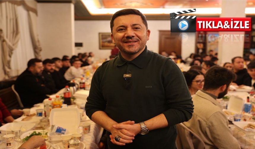 Başkan Arı, makamını sahur sofrasına çevirdi: 250 öğrenci buluştu