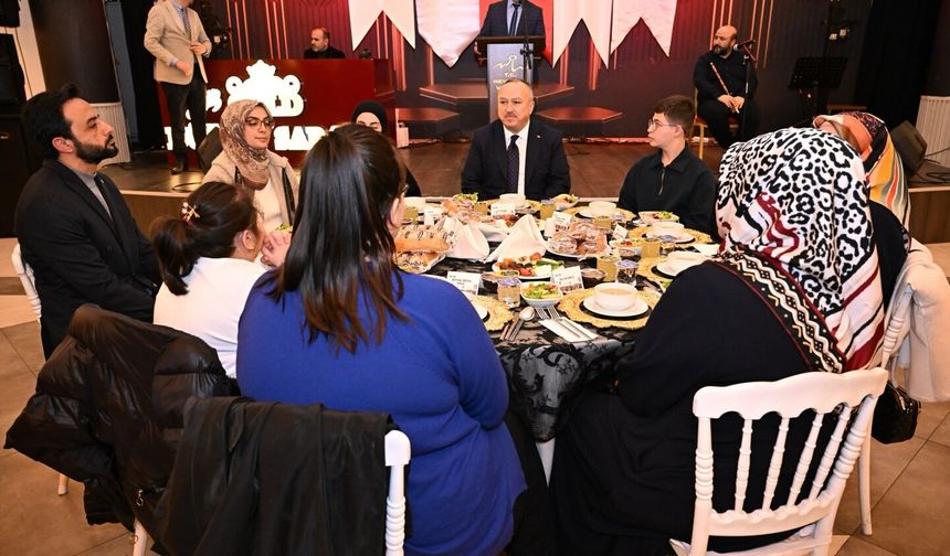 Vali Fidan, yetim çocuklarla iftarda buluştu