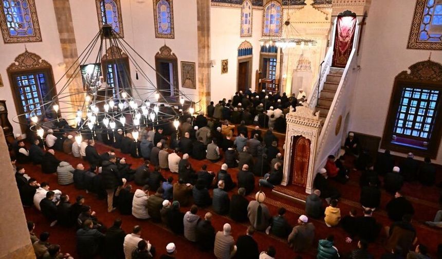 Nevşehir’de bayram namazı kılındı