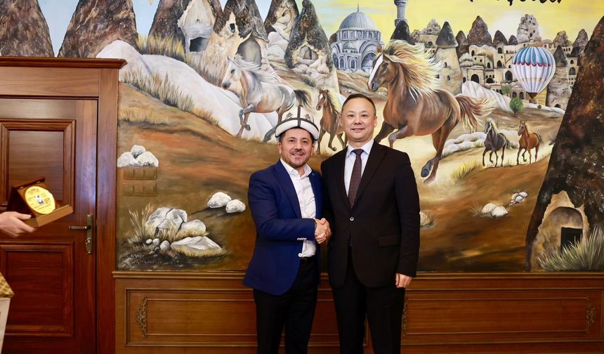 Büyükelçisi Kazakbayev’den Başkan Arı’ya ziyaret