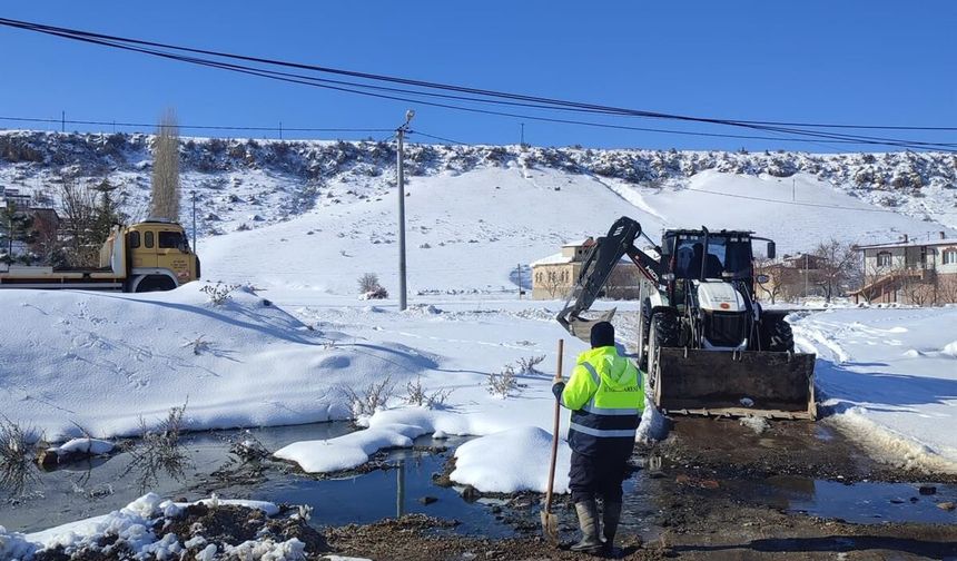 Özel İdare ekiplerinden su arızalarına karşı seferberlik