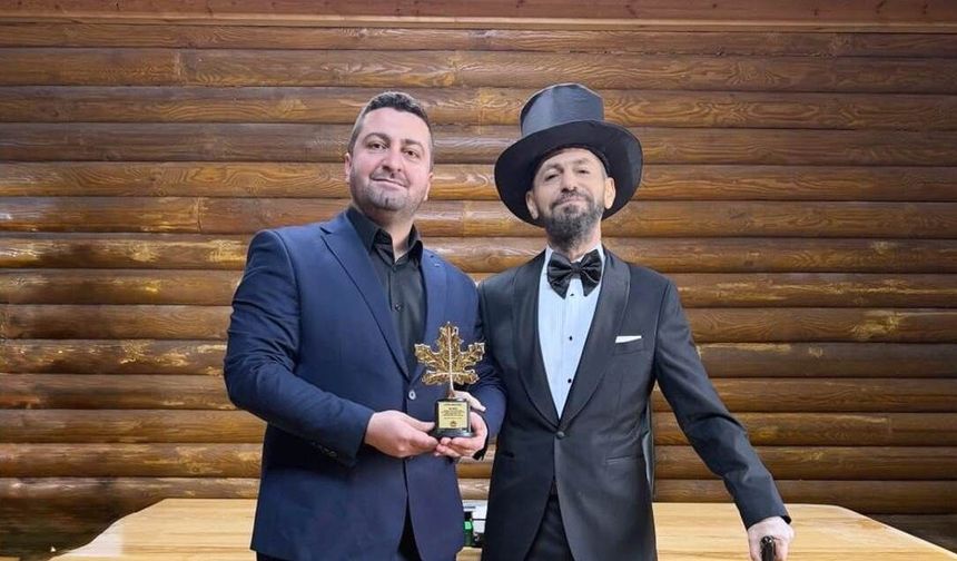 Dünyaca ünlü yazar Akif Manaf’a Doğayla Barış Ödülü