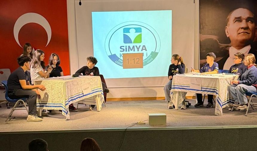 Simya Koleji’nde İngilizce münazara heyecanı