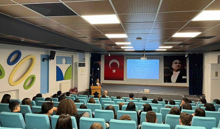 Nevşehir’de öğrenciler seminerle geleceklerini şekillendiriyor