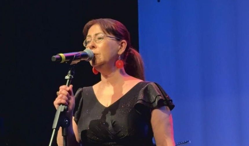 Hacıbektaş’ta unutulmaz gece: İlkay Akkaya sahne aldı