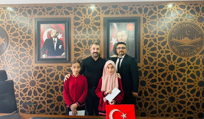 Başkan Güneş derece alan öğrencileri ödüllendirdi