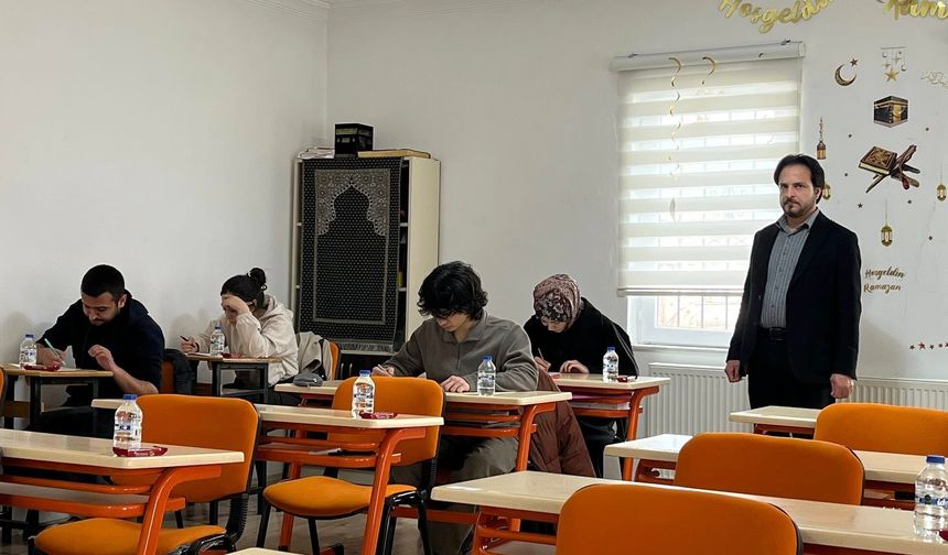 Ürgüp’te umre ödüllü bilgi yarışması heyecanı