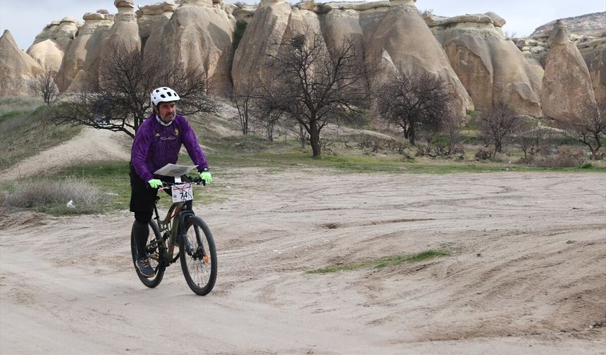 Kapadokya’da nefes kesen yarış! 106 sporcu kıyasıya mücadele etti