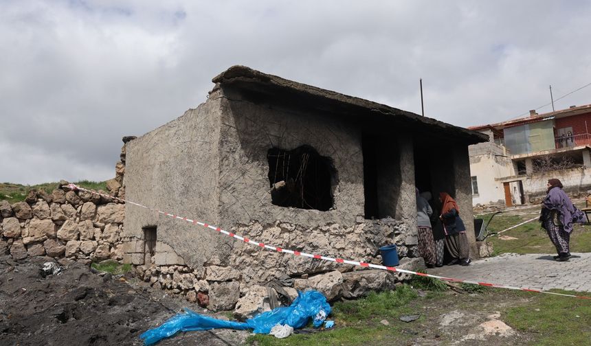 Derinkuyu'da fırın çöktü: 1 kişi göçük altında kaldı