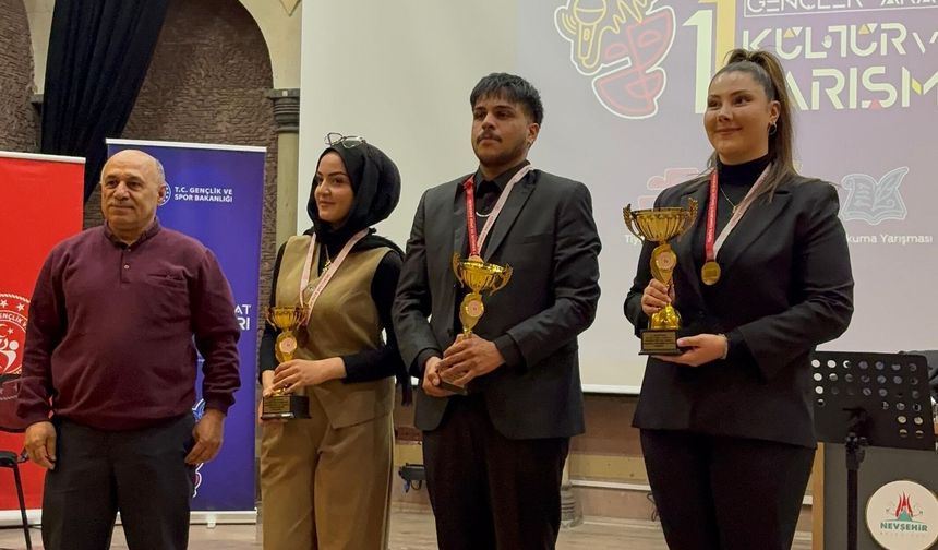 Ses Yarışmasında Nevşehir birincisi NEVÜ öğrencisi oldu