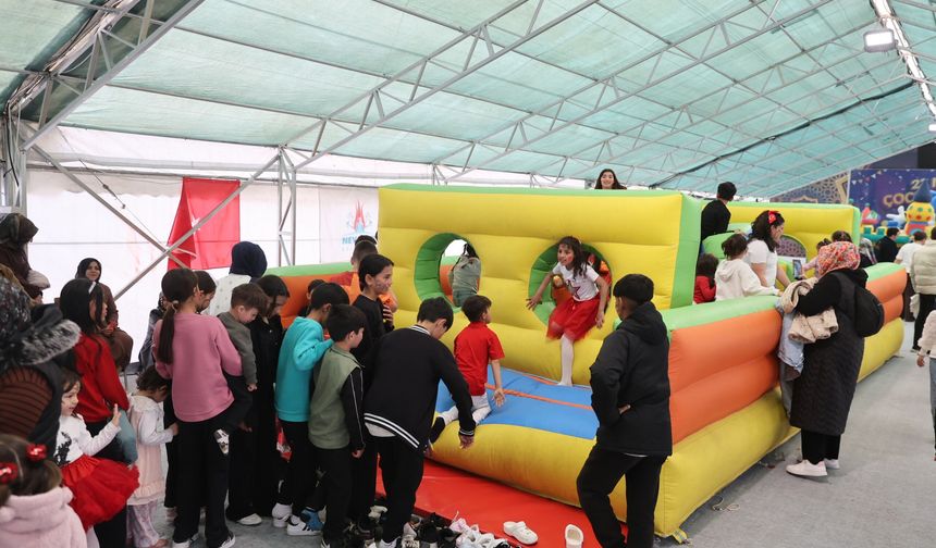 Bayram coşkusu Nevşehir’i sardı: Çocuklara unutulmaz gün