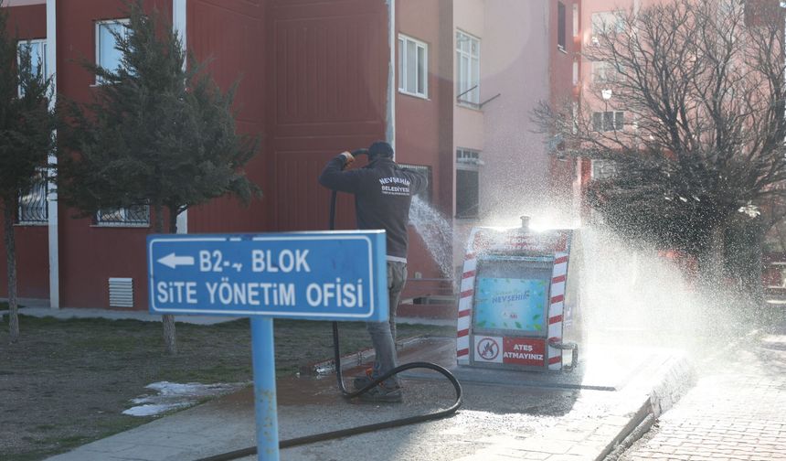 Nevşehir Belediyesi’nden 7/24 temizlik çalışması
