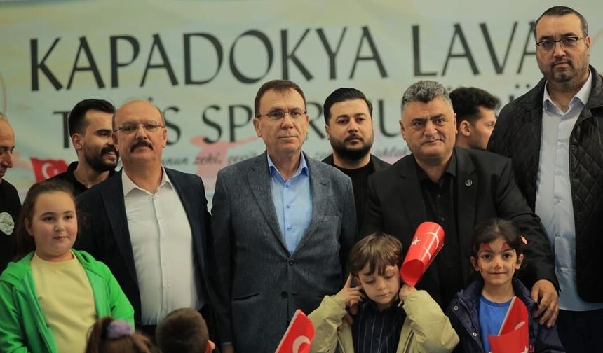 Başkan Adayı Babaoğlu tenis kulübü açılışına katıldı