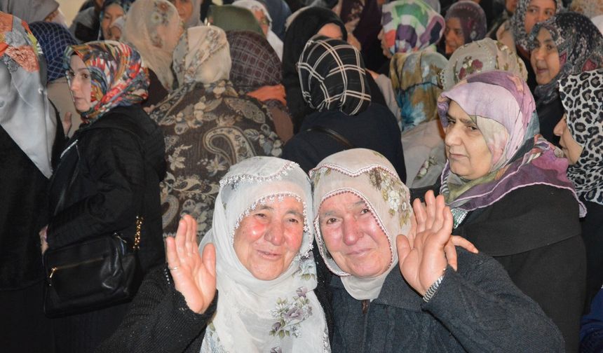 Kutsal yolculuk başladı: Ürgüp’te hacı adayları uğurlandı