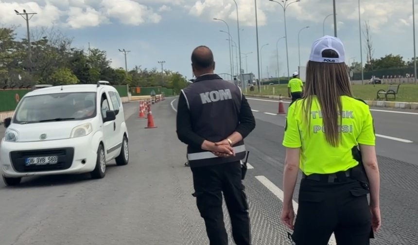 Bayram tatilinin son gününde yoğun trafik denetimi