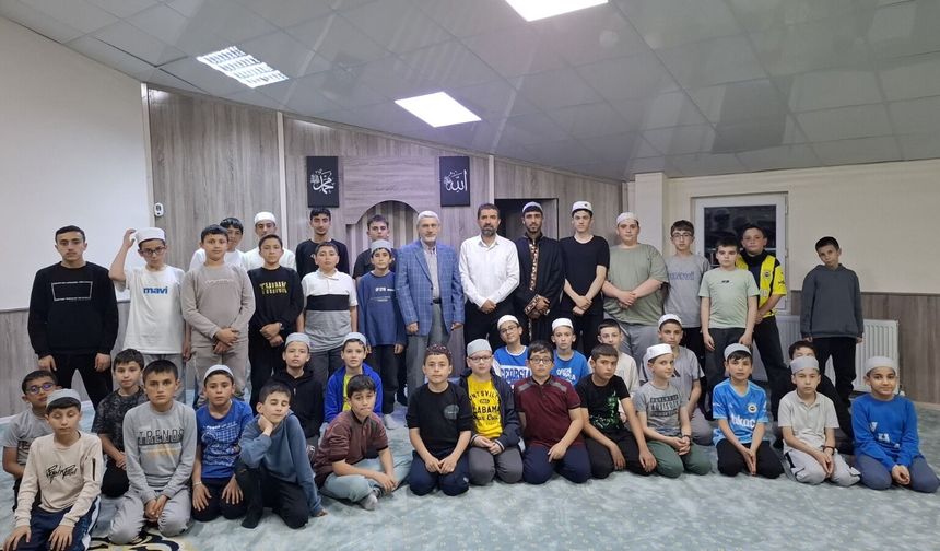 Prof. Dr. Soysaldı, hafızlık öğrencileriyle buluştu