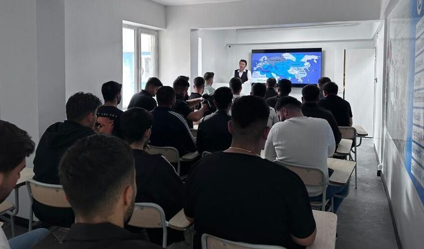 Ülkü Ocaklarından “Bakü Türkoloji Kongresi” anma etkinliği