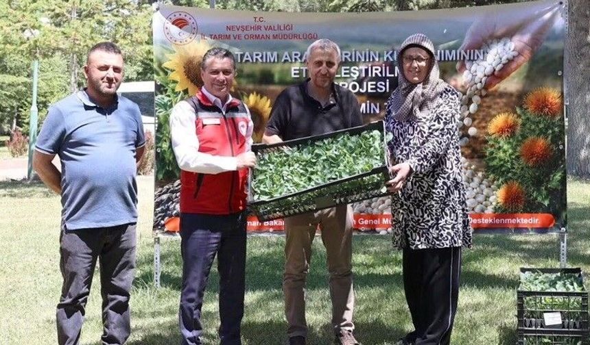 Nevşehir’de karnabahar ve brokoli fidesi dağıtımı yapıldı