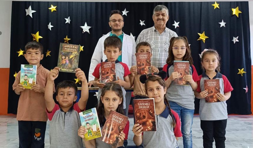 İyi bir yazar olmanın sırrını anlattı! Öğrenciler dikkatle dinledi