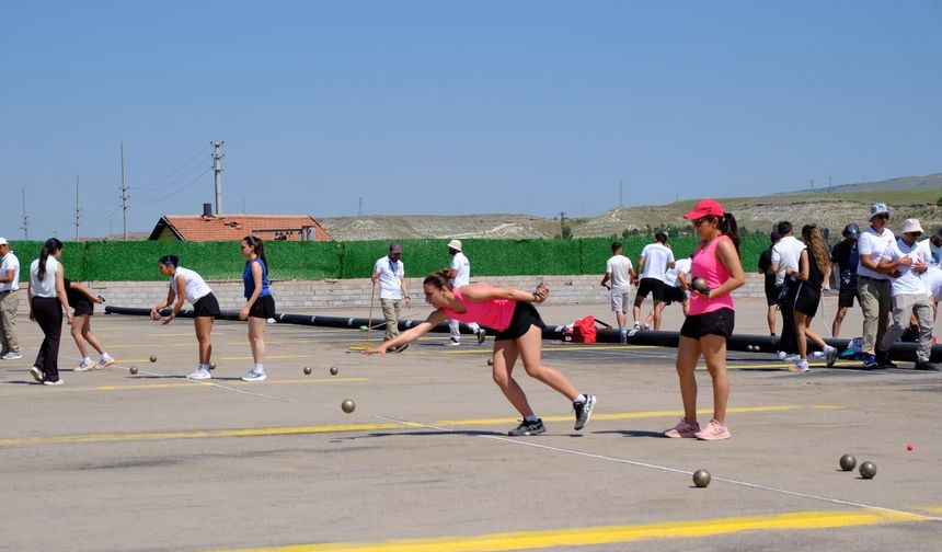 Gülşehir'de dev spor organizasyonu! 182 sporcu aynı arenada