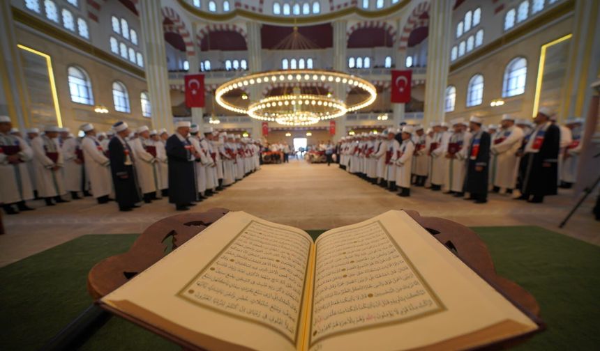 Nevşehir'de tarihi gün! Yüzlerce hafız aynı anda icazet aldı
