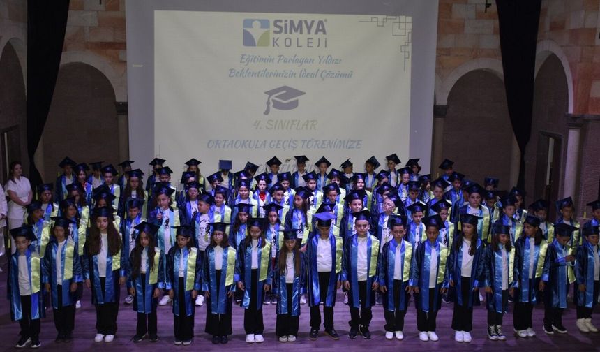 Simya Koleji’nde 4. sınıf öğrencileri için ortaokula geçiş töreni düzenlendi