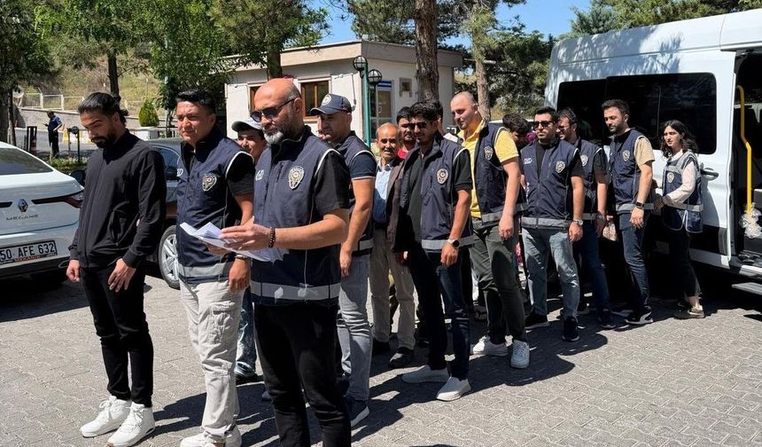 Nevşehir’de 25 Afganistan uyruklu için sınır dışı işlemi başlatıldı