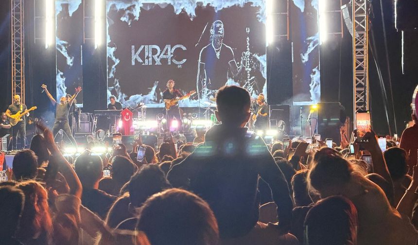 Kıraç Kapadokya'yı salladı! Binlerce kişi final gecesinde tek ses oldu