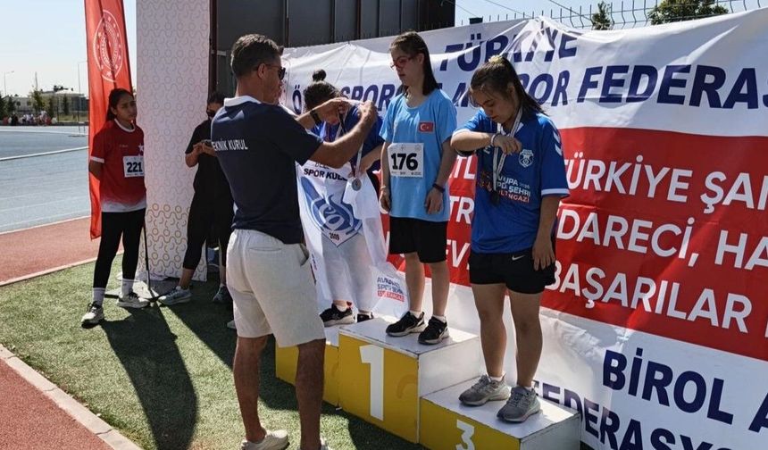 Nevşehirli Erva’dan çifte madalya: Türkiye şampiyonu oldu