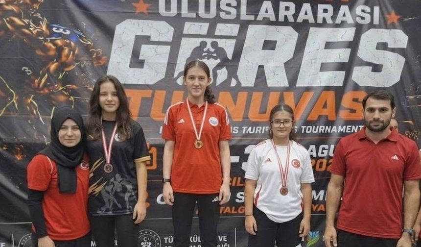 Hacıbektaşlı genç kızlardan uluslararası başarı: İki madalya birden