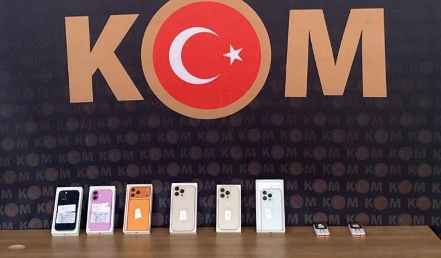 Polis şüphe üzerine harekete geçti: Telefonlara el konuldu