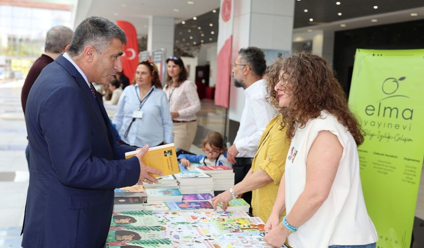 Nevşehir’de kitapseverlerin yeni adresi: Stantlara yoğun ilgi